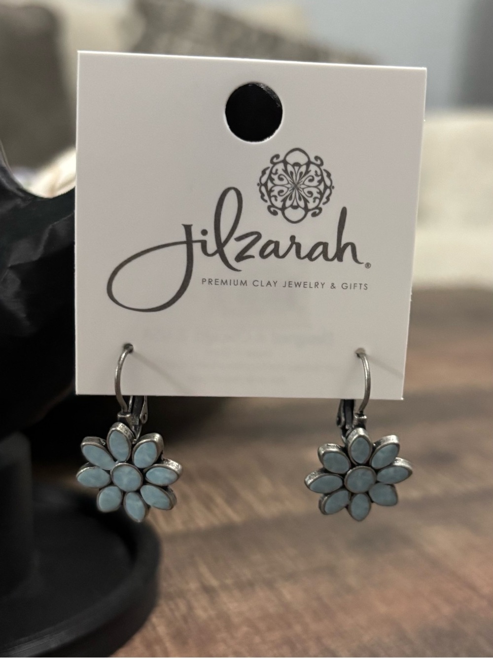 Jilzarah Floral Drop Earrings - Picture 2 of 3